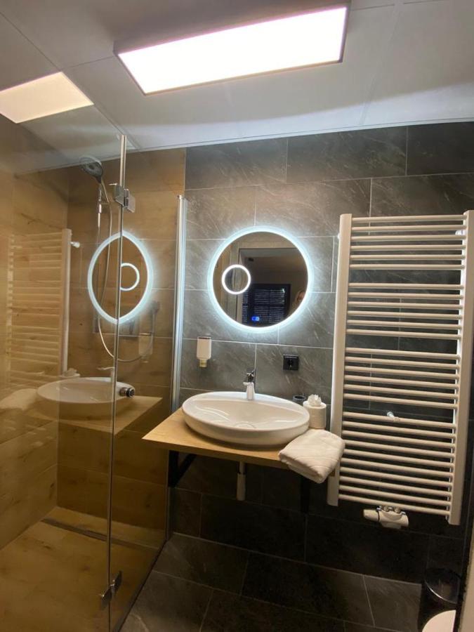 Hotel Gasthof Kaesser Ансбах Экстерьер фото